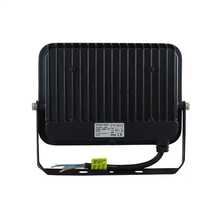 https://www.qolnexvarzi.info/images/products/big/105228.webp
