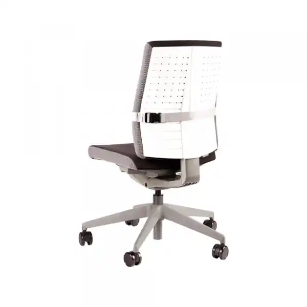 https://www.qolnexvarzi.info/images/products/big/117088.webp