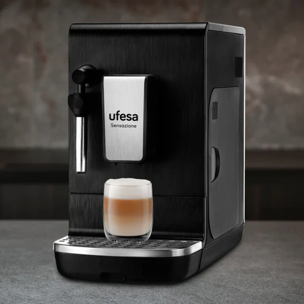Aparat za esspreso kafu Ufesa Senzacione Bllanca/mlevena/zrno/zapremina 1.4l/crno-siva
