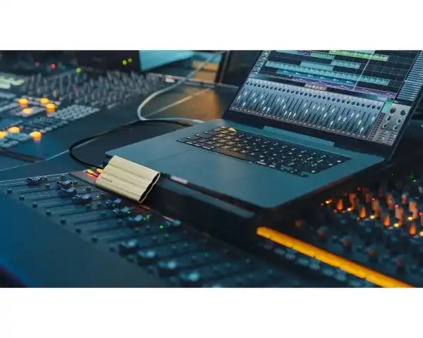 https://www.qolnexvarzi.info/images/products/big/90007.webp